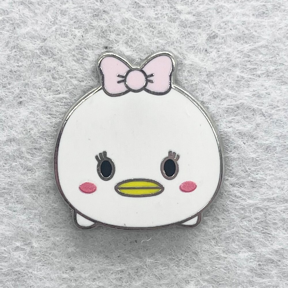 🔮 5/$25 Disney‎ Daisy Duck Tsum Tsum Pin